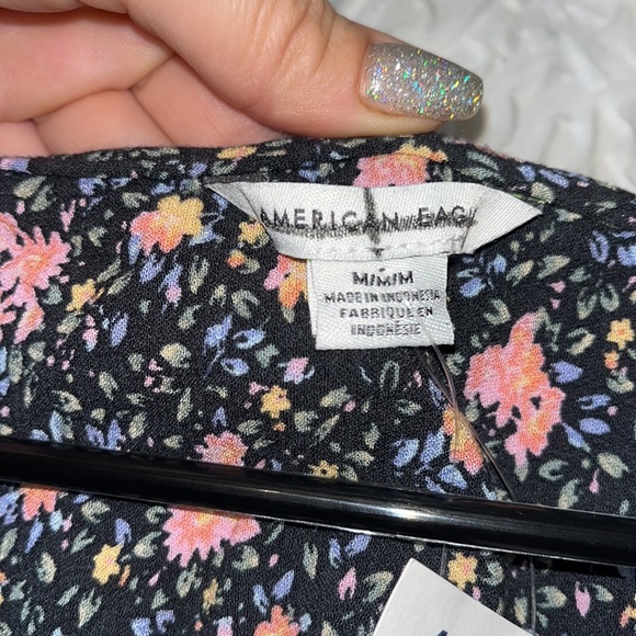 NWT American Eagle Floral Shirt - Picture 3 of 4